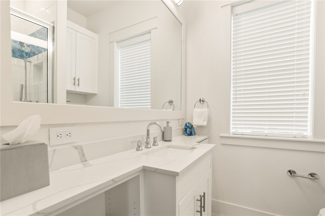 214 Sunset Ave 4 Property Photo 15