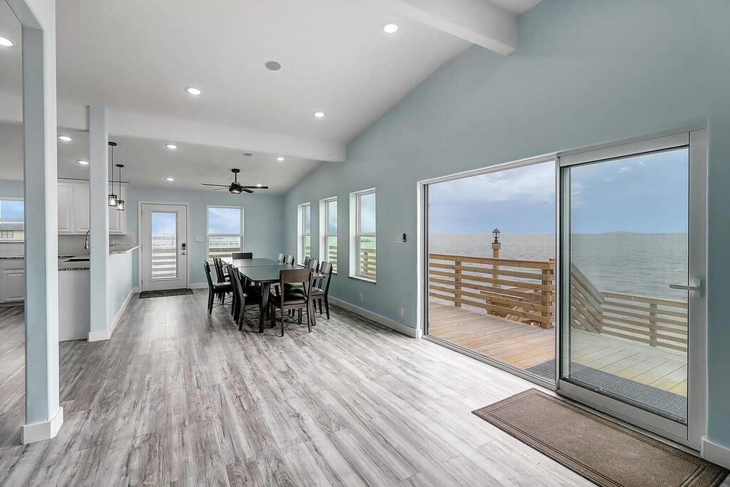 2445 Laguna Shores Property Photo 8