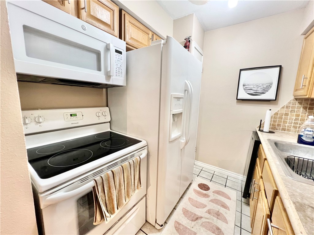 7122 Premont Dr F202 Property Photo 13