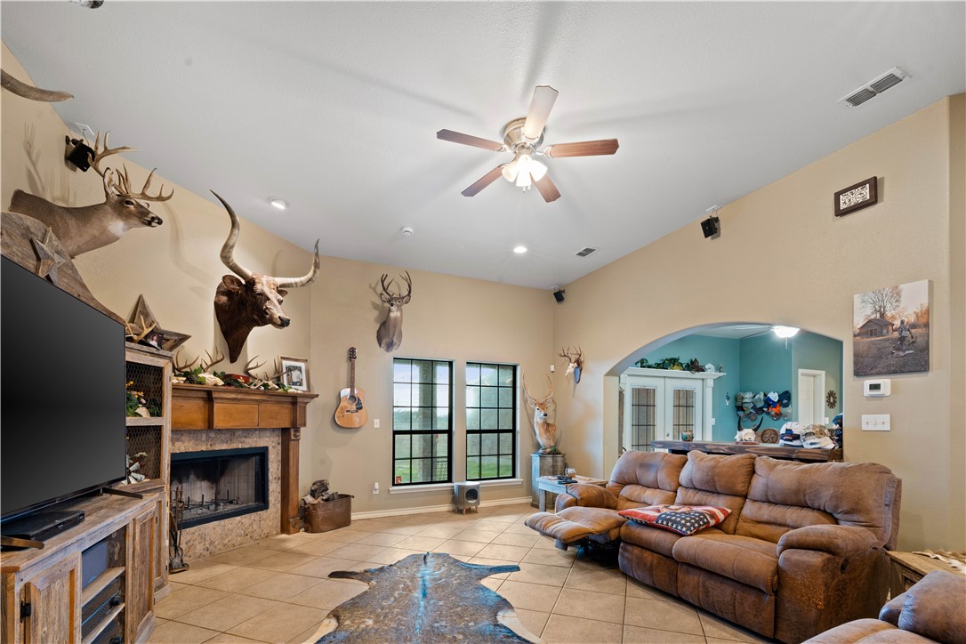 790 Fm 70 Property Photo 2