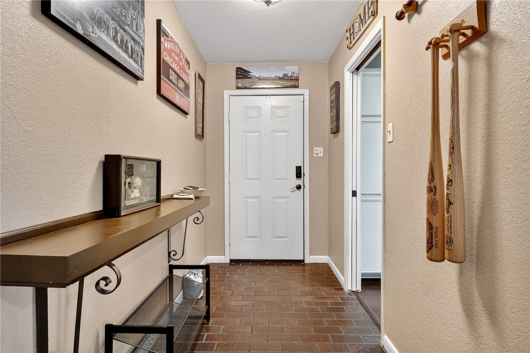 6810 Sahara Dr Property Photo 4