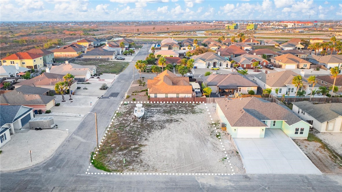 13902 Skysail St Property Photo 1