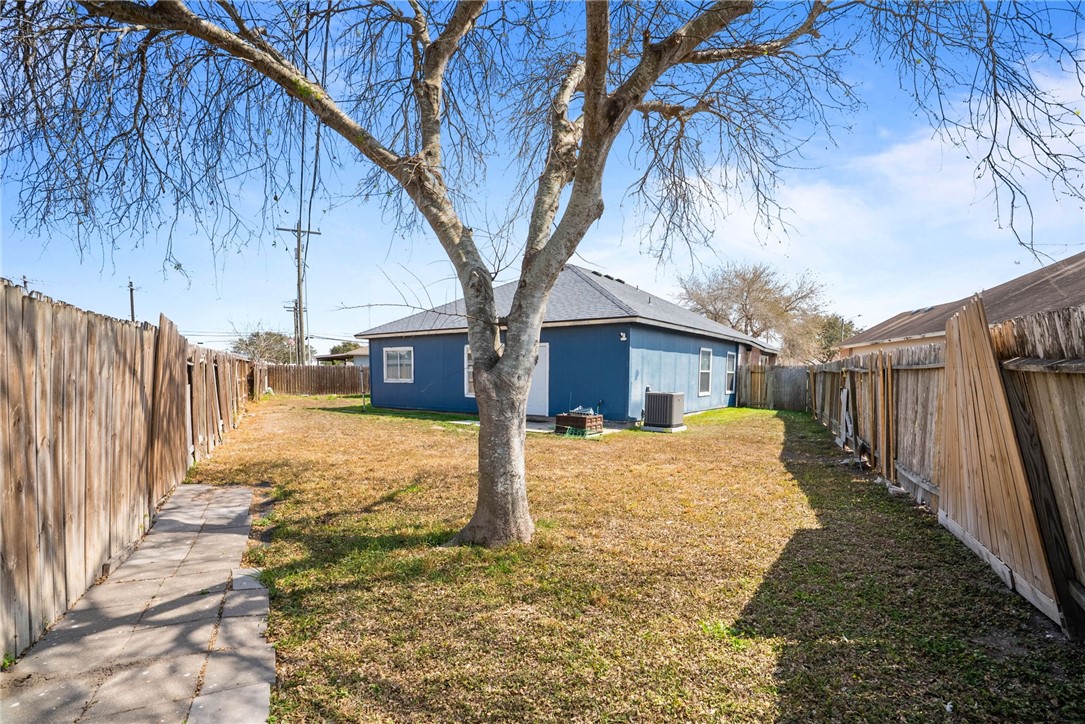 2045 Spanish Trail Property Photo 15