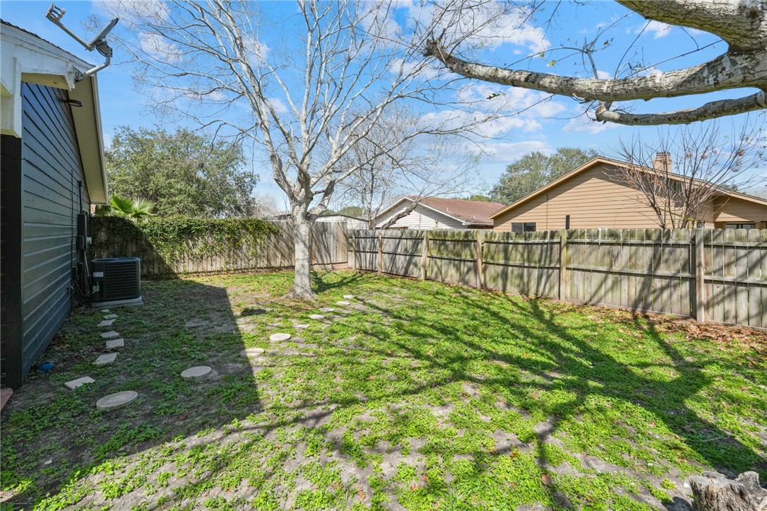 472367 Property Photo 14