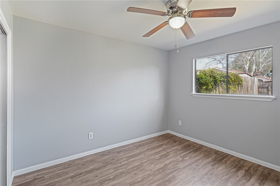 472367 Property Photo 17
