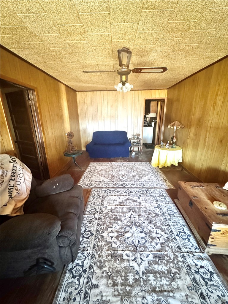 1580 Middle Property Photo 6