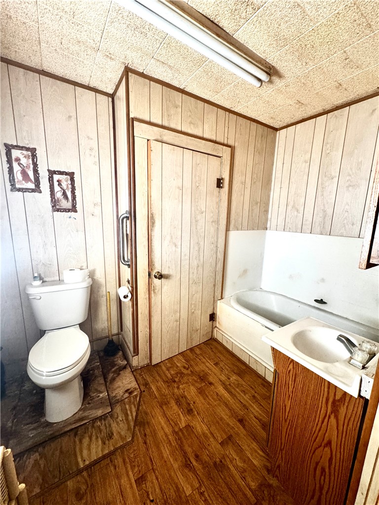 1580 Middle Property Photo 12