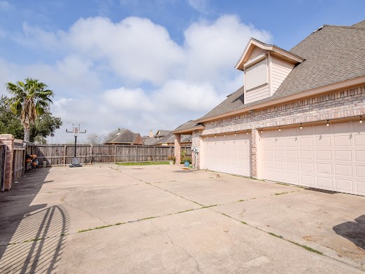 5741 Oso Pkwy Property Photo 31