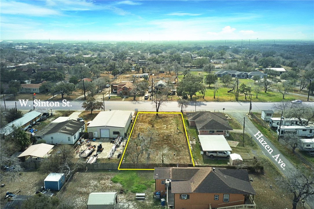 822 W Sinton St Property Photo 4