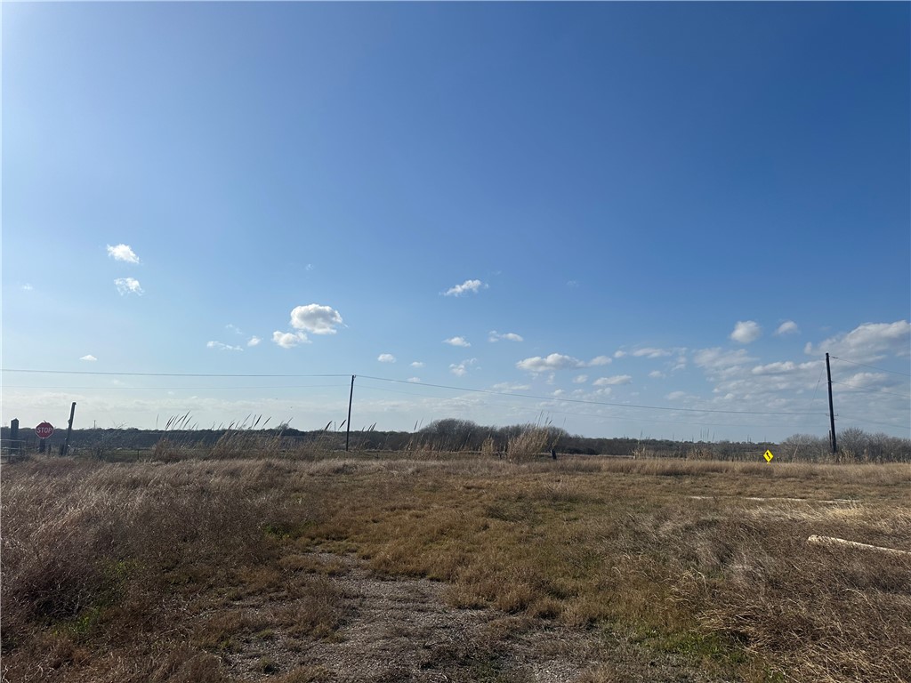 000 Fricks Road Property Photo 4