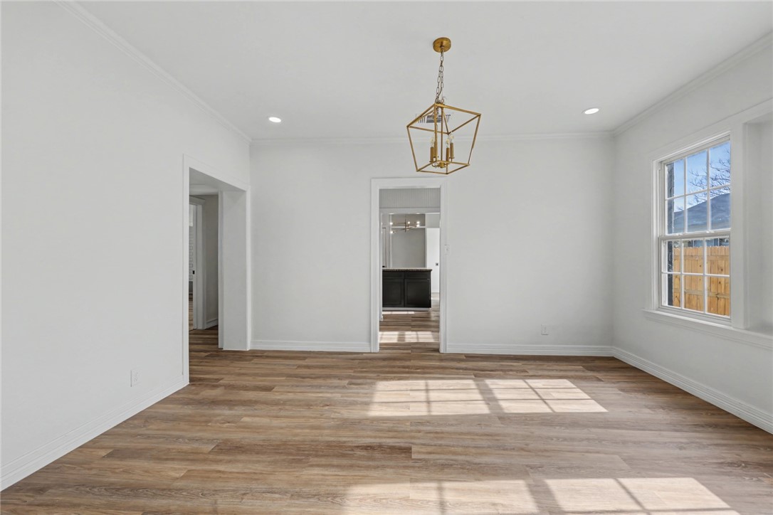 417 Cole St Property Photo 11