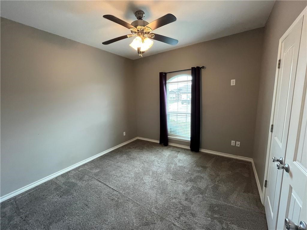 2813 Lake Tranquility Property Photo 12