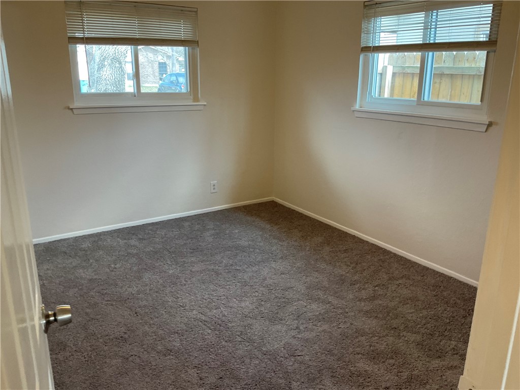 126 Dell Ave Property Photo 18