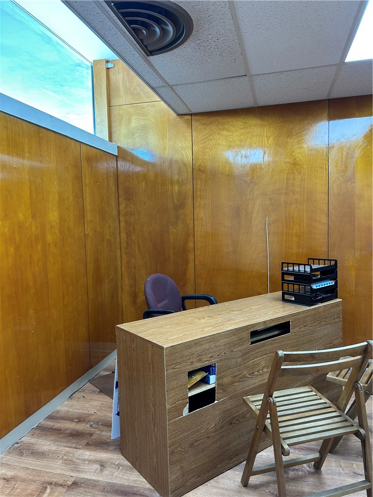 472549 Property Photo 10
