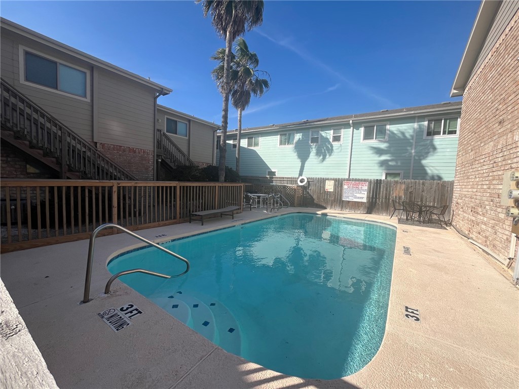 15209 Leeward Dr B1 Property Photo 14