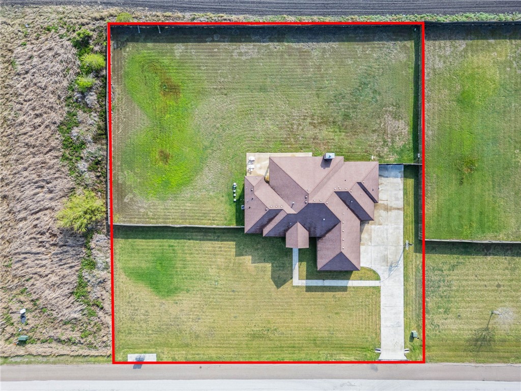2446 Salevan Dr Property Photo 2