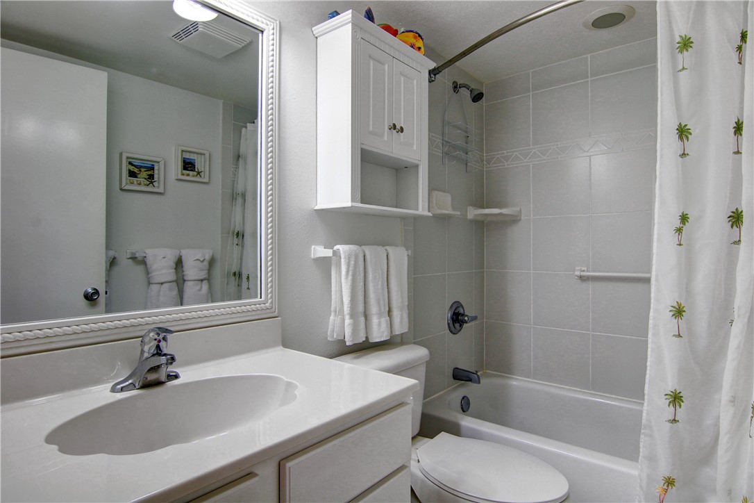 14810 Windward Dr 509 Property Photo 11