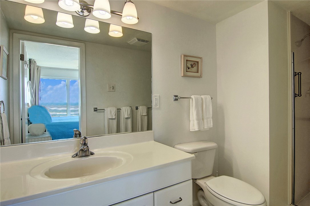 14810 Windward Dr 509 Property Photo 13