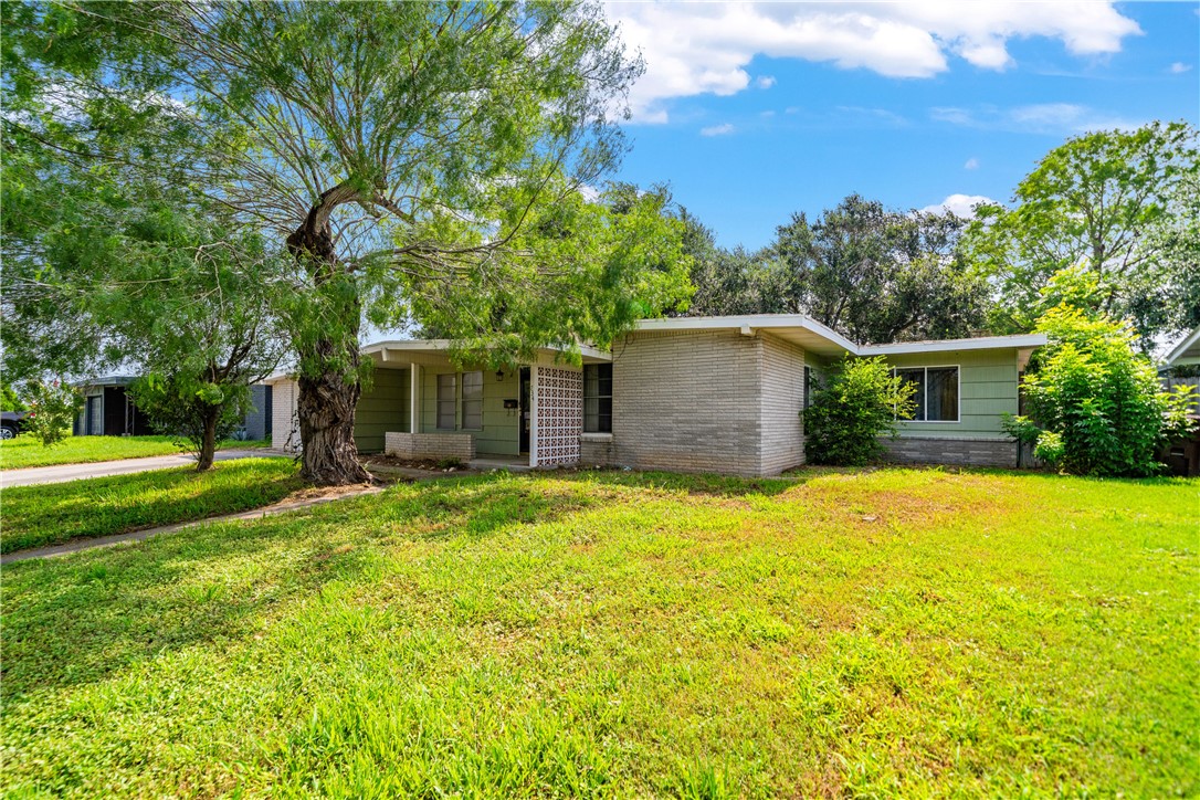 734 Santa Elena Dr Property Photo 4