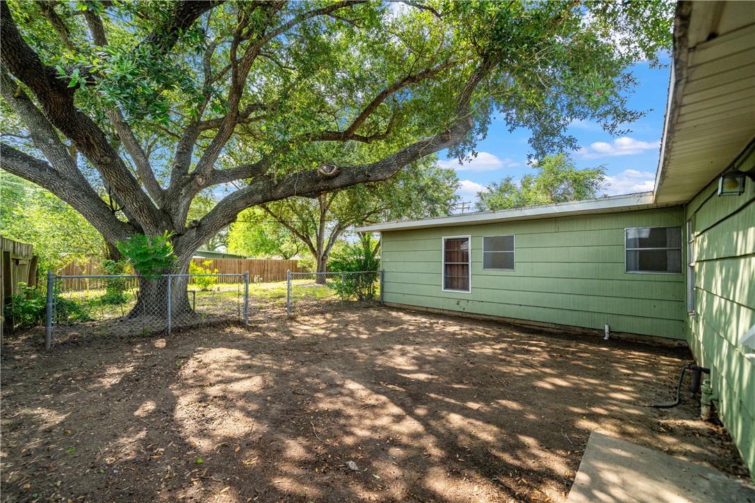 734 Santa Elena Dr Property Photo 25