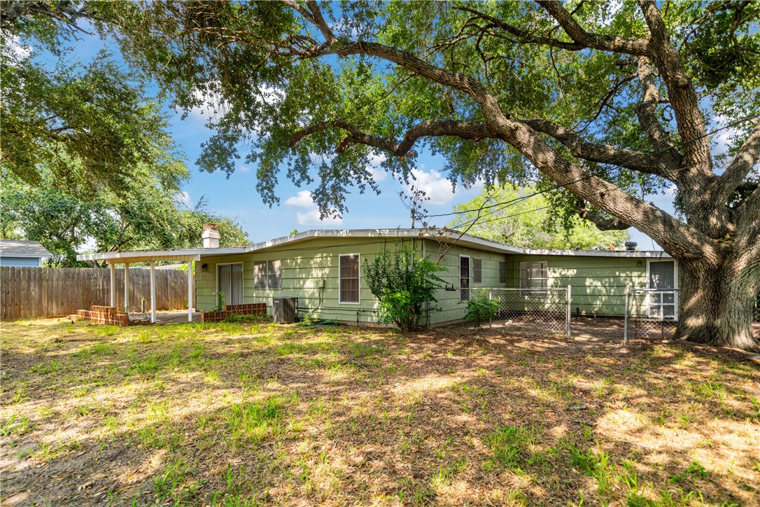 734 Santa Elena Dr Property Photo 28