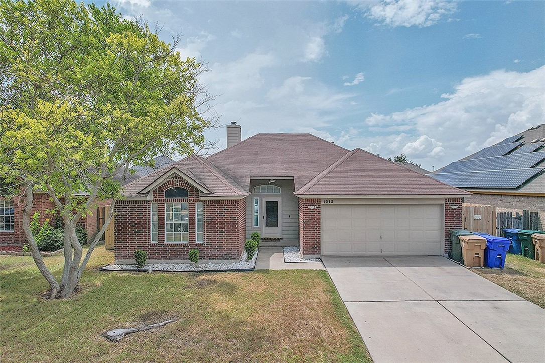 1813 Spanish Trai Property Photo 1