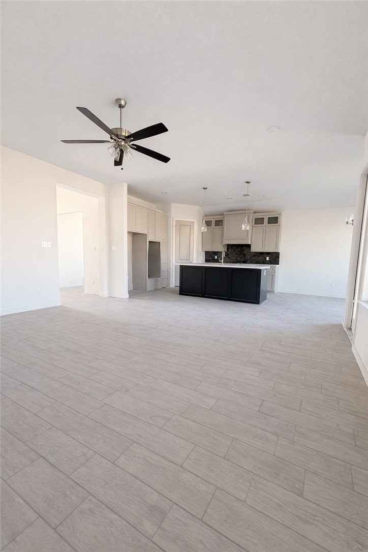 1414 Chloe Cay St Property Photo 4