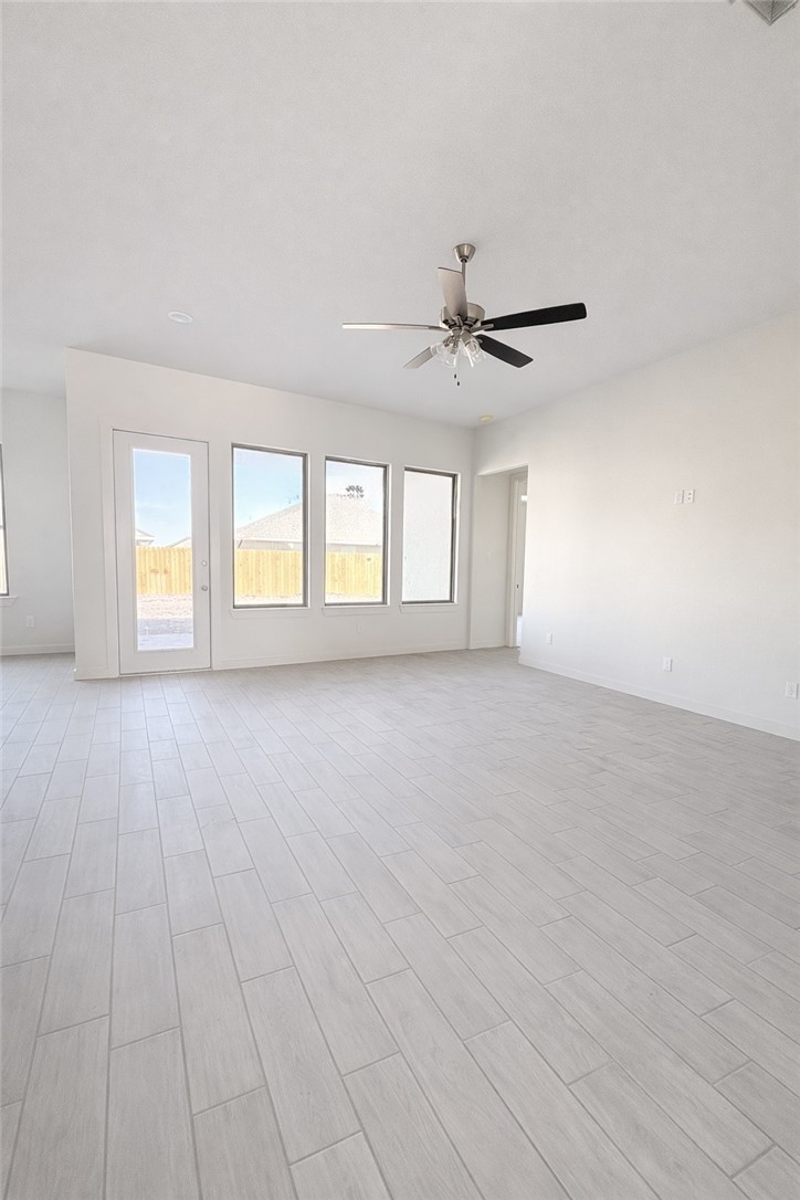 1414 Chloe Cay St Property Photo 6