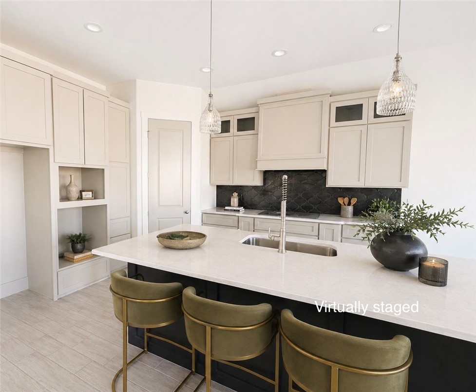 1414 Chloe Cay St Property Photo 16