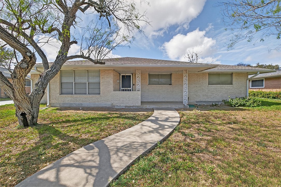 418 Sheridan Dr Property Photo 1