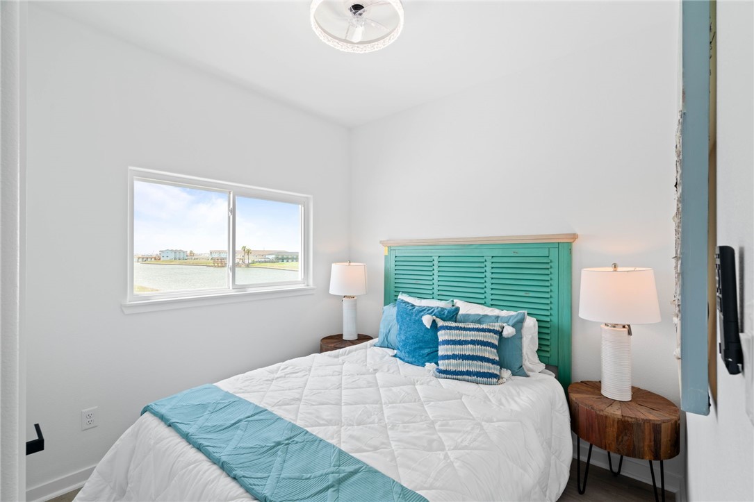 14937 Leeward Dr Property Photo 14