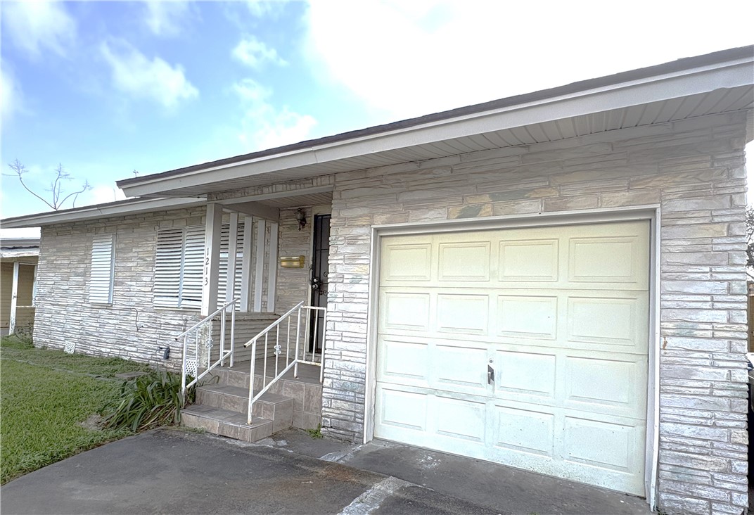 1213 Belmeade Dr Property Photo 3