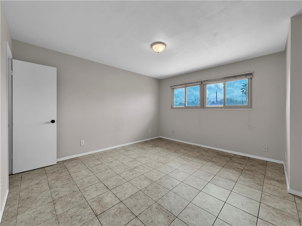 3450 S Alameda St Property Photo 13