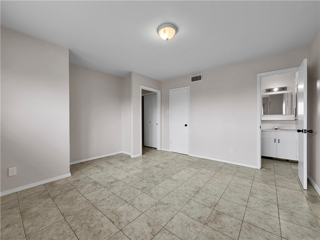 3450 S Alameda St Property Photo 14