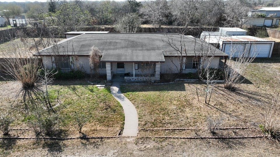 4521 County Road 2211 Property Photo 1