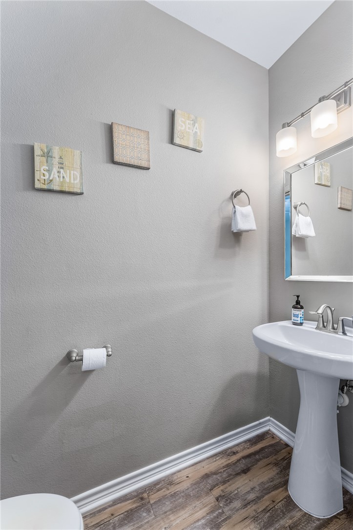 15208 Beach Way Dr Property Photo 15