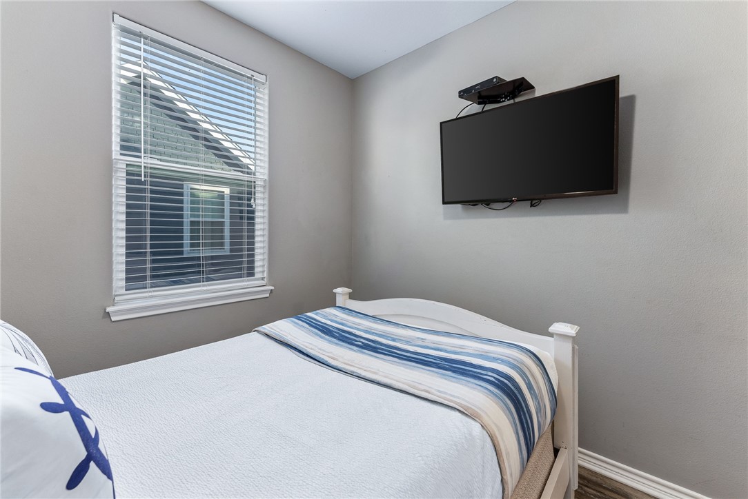 15208 Beach Way Dr Property Photo 21