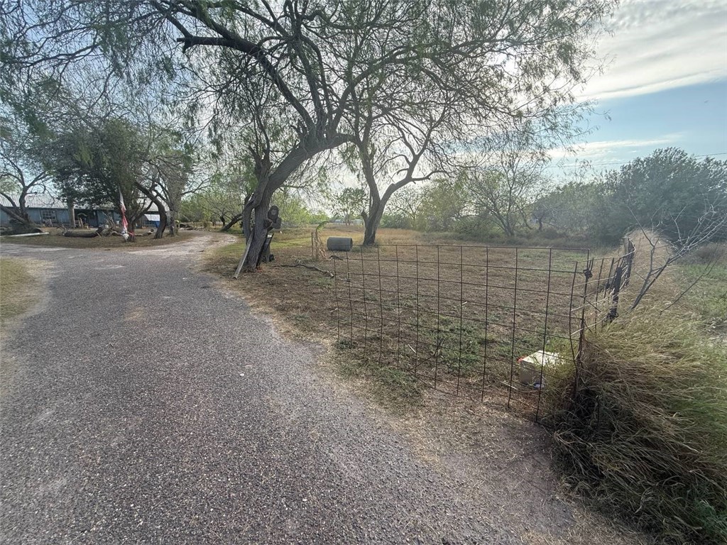 21310 Fm 508 Property Photo 5