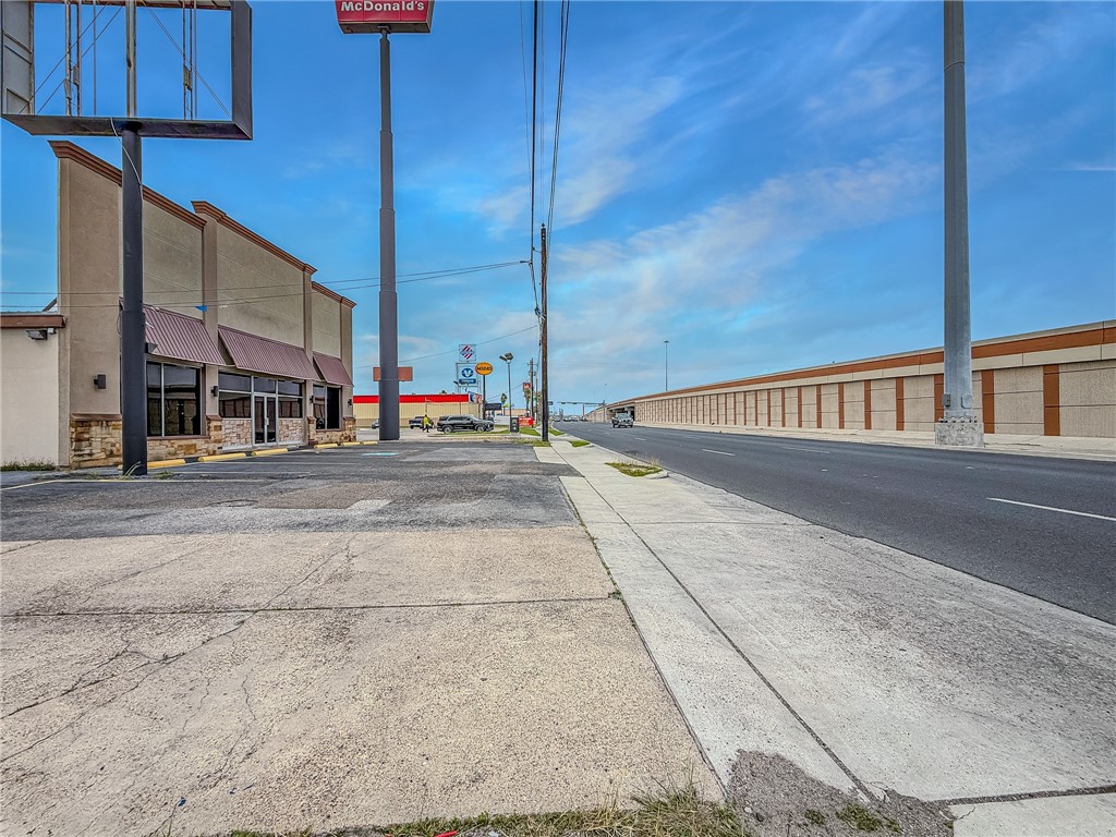 3225 S Padre Island Dr Property Photo 4