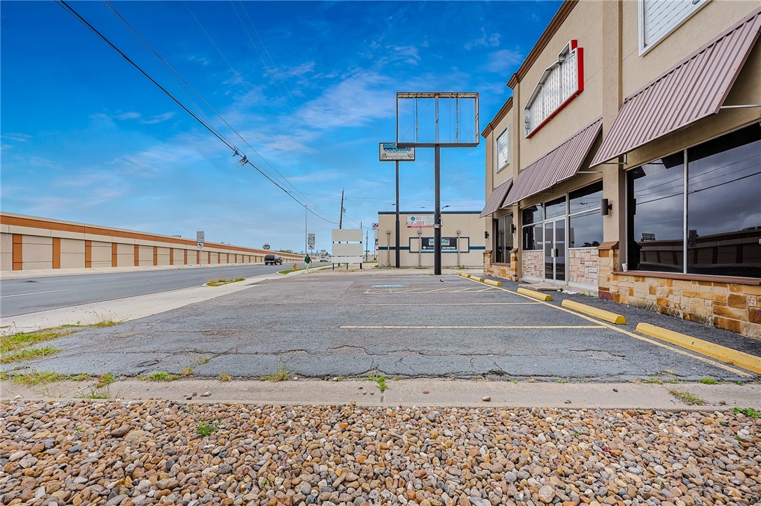 3225 S Padre Island Dr Property Photo 11