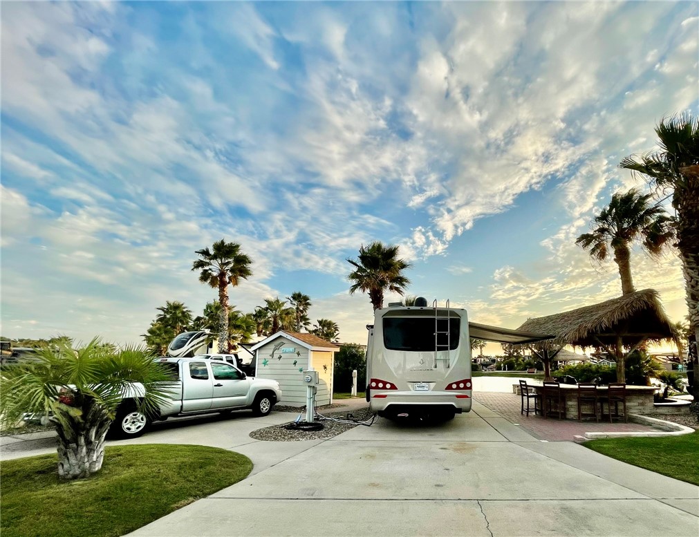 5601 State Highway 361 307 Property Photo 1