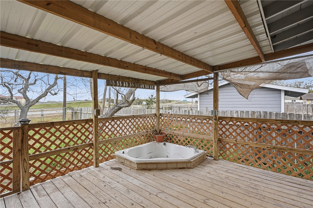 1006 Vernon Dr Property Photo 16