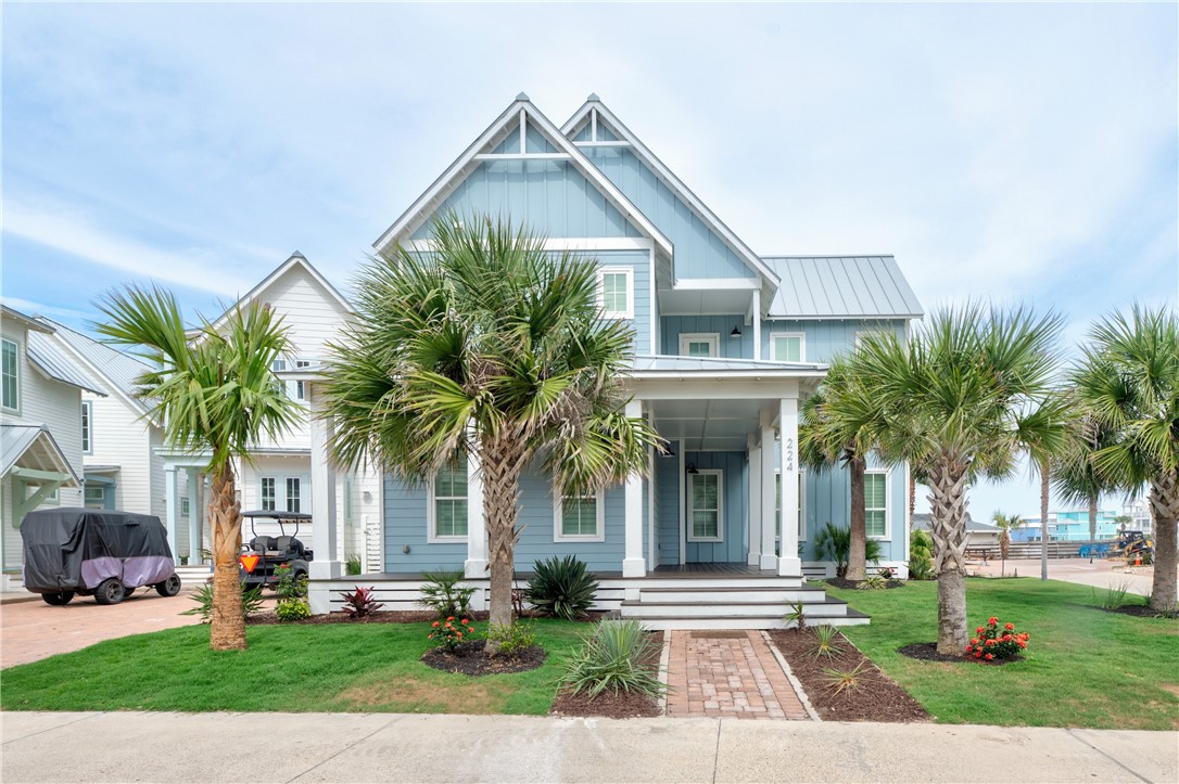 224 Round Road Property Photo 1