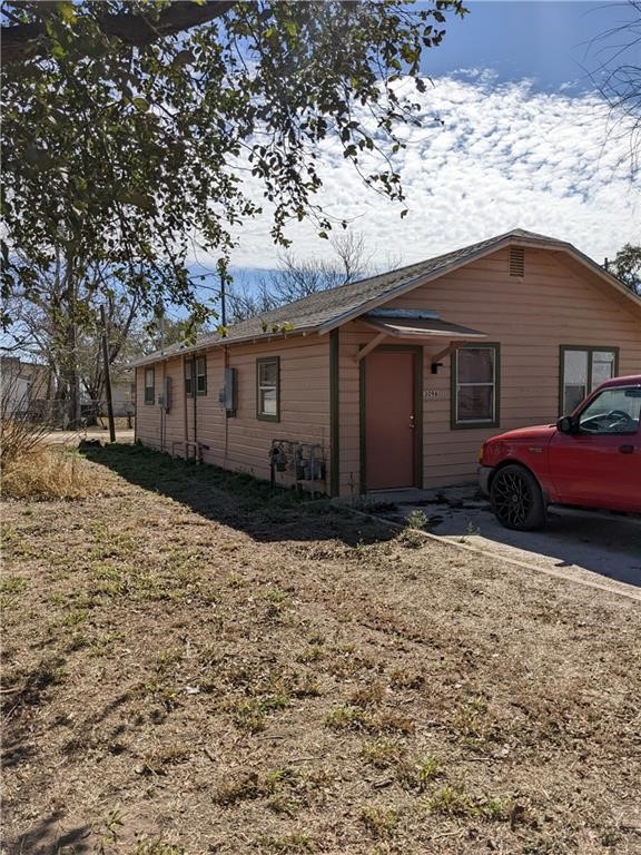319 S Nueces St Property Photo 6