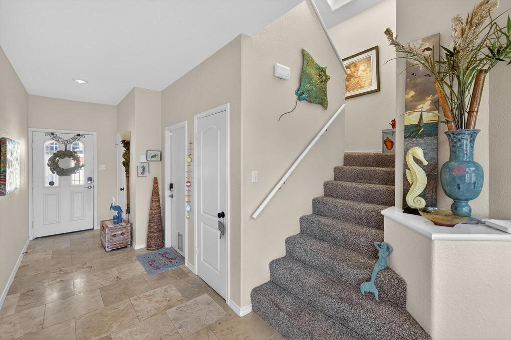 13537 Port Royal Ct Property Photo 5