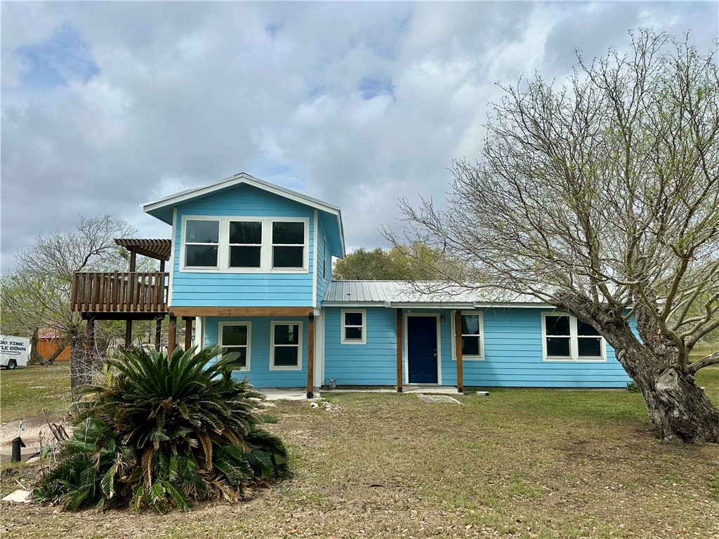 323 Copano