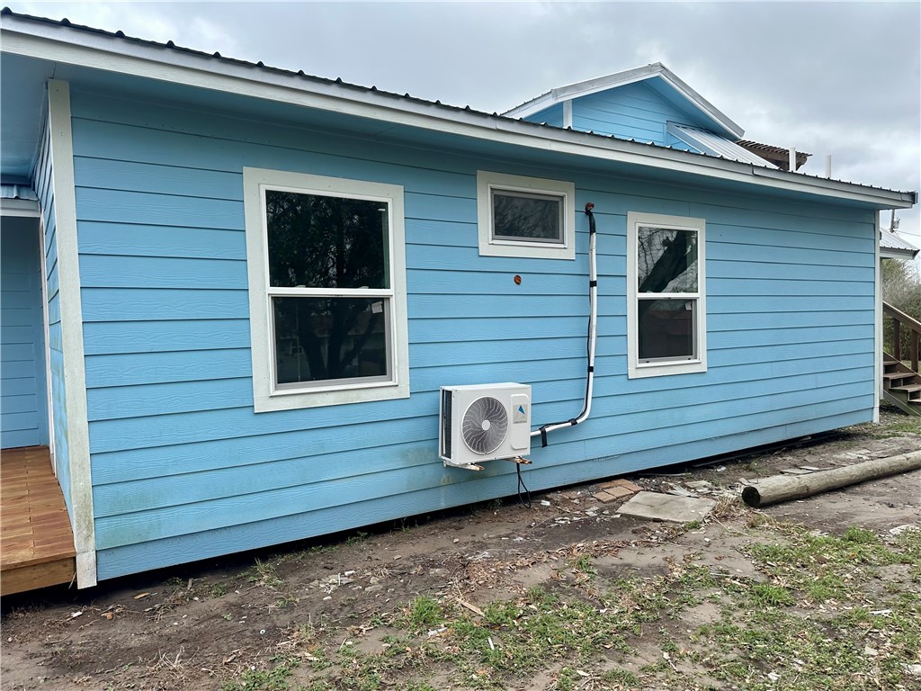 323 Copano Property Photo 20