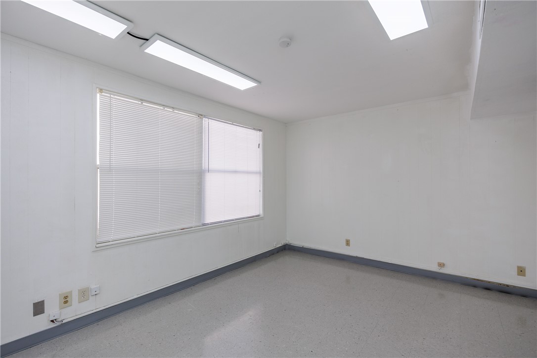 516 S San Patricio St Property Photo 15