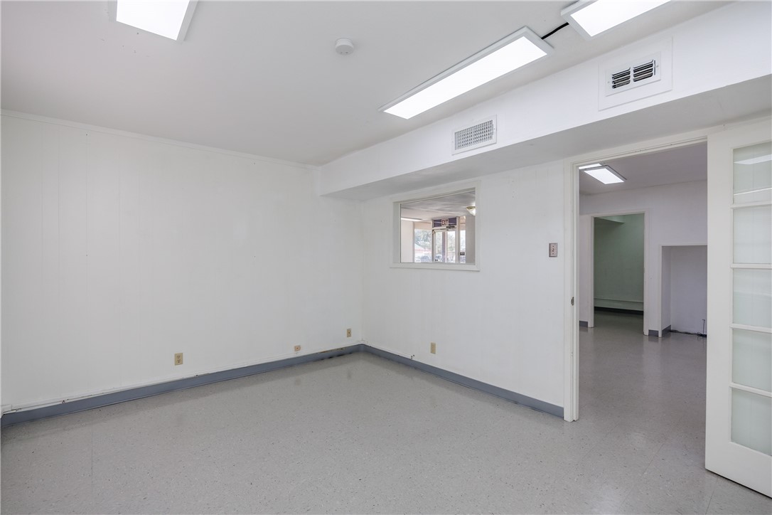 516 S San Patricio St Property Photo 16