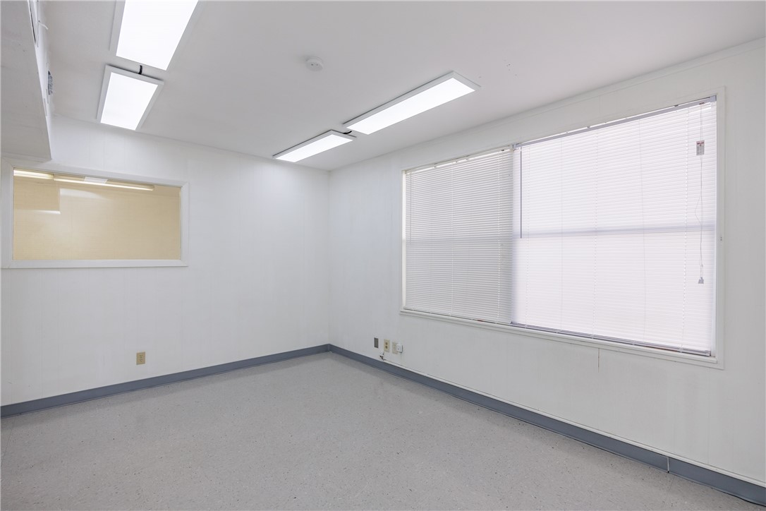 516 S San Patricio St Property Photo 18